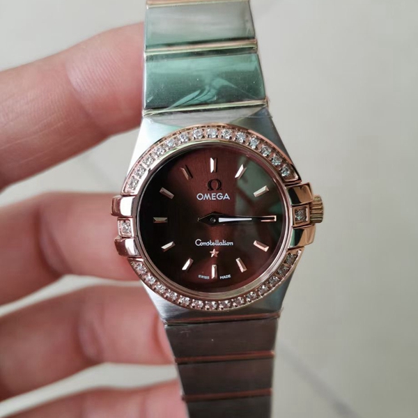 オメガ時計正面デザイン